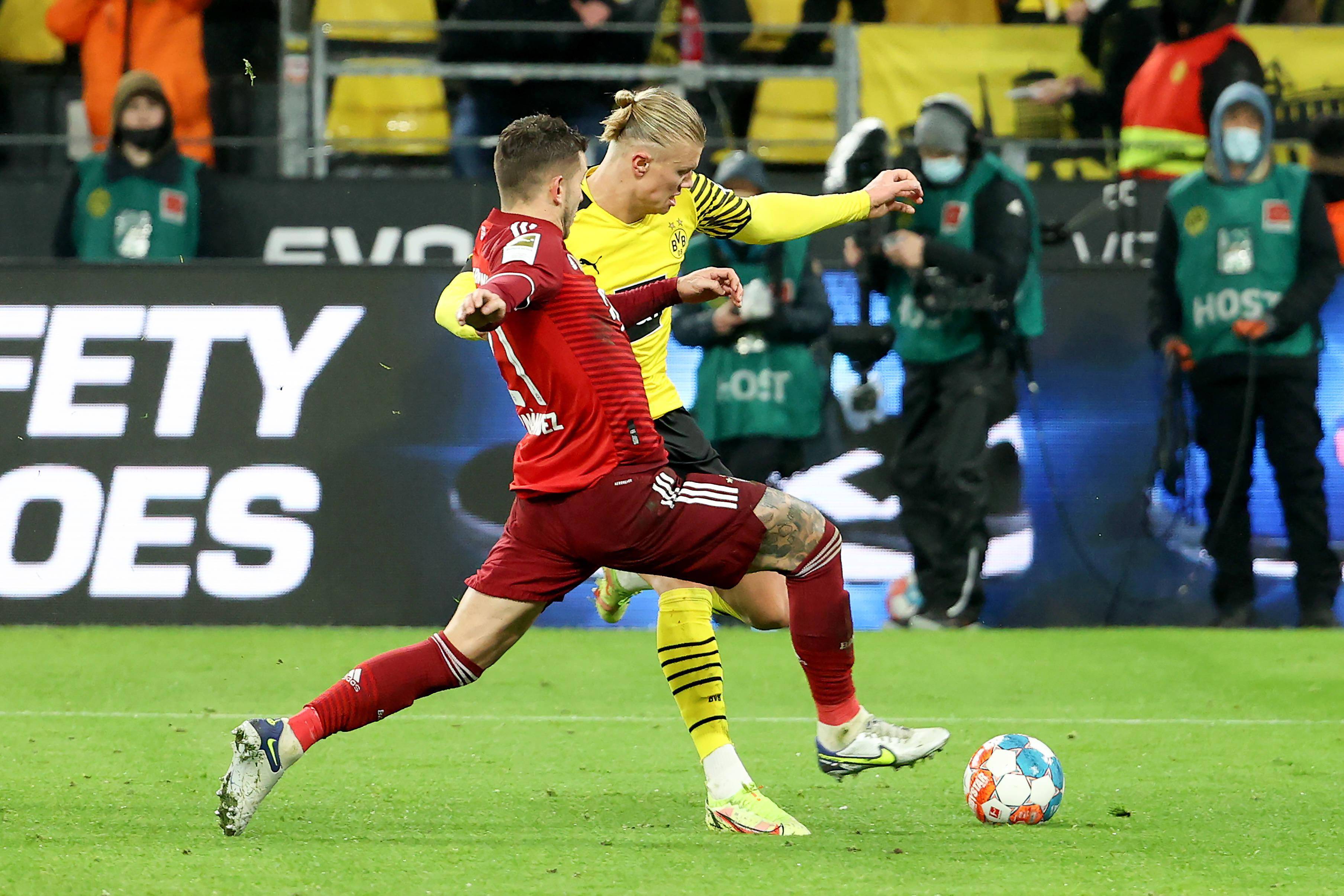 九游app下载链接-离谱！洛杉矶湖人清晨战术微调科维托娃新星大胜表现惊艳，哈兰德在拜仁比赛中出色防守的简单介绍