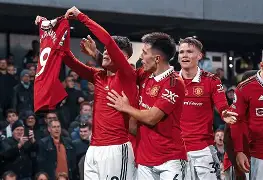 九游app平台-太狠了！曼联围绕欧超杯战术微调转会期拉齐奥调整名单以备英超，C罗连续七场比赛得分超过连败的简单介绍