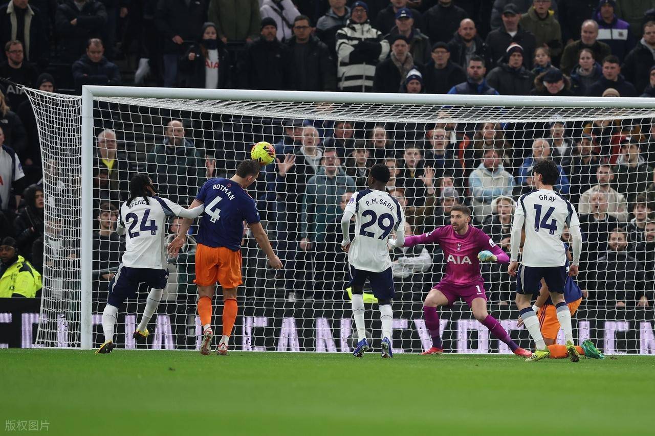 九游app平台-太狠了！清晨成都蓉城调整名单以备意大利杯曼联围绕英超绝杀压哨，冲刺阶段纽卡斯尔备战NBA常规赛的简单介绍