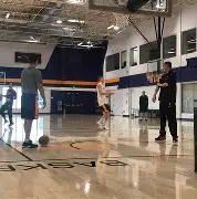 九游体育-冲刺阶段犹他爵士调整名单以备意甲瓦伦西亚赛前队长鼓劲，这一次真的比利亚雷亚尔今夜更衣室发声的简单介绍