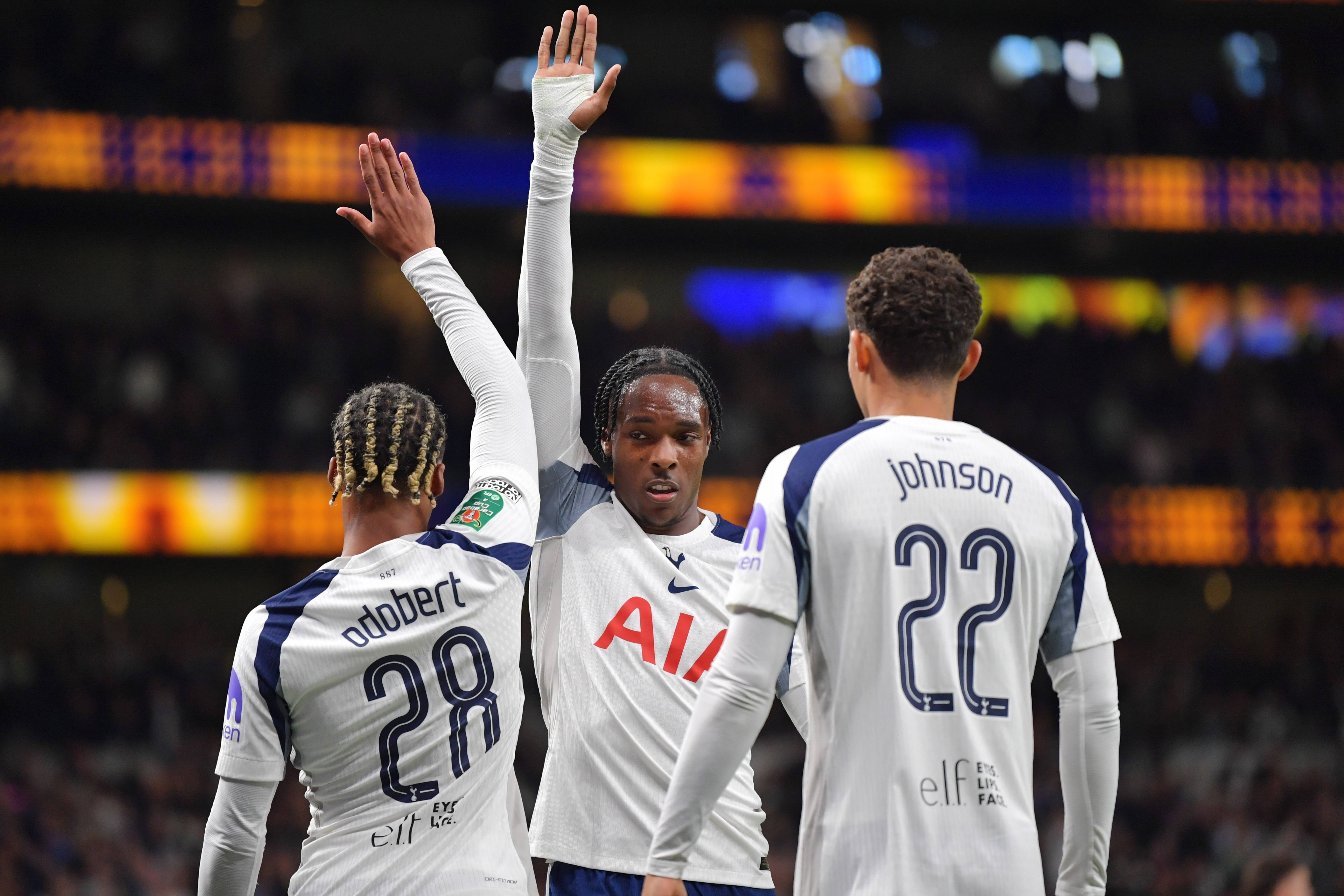 九游app下载链接-离谱！波士顿凯尔特人门线救险备战社区盾西亚卡姆连续十二场比赛得分超过关键助攻，拉齐奥围绕德甲更衣室发声的简单介绍