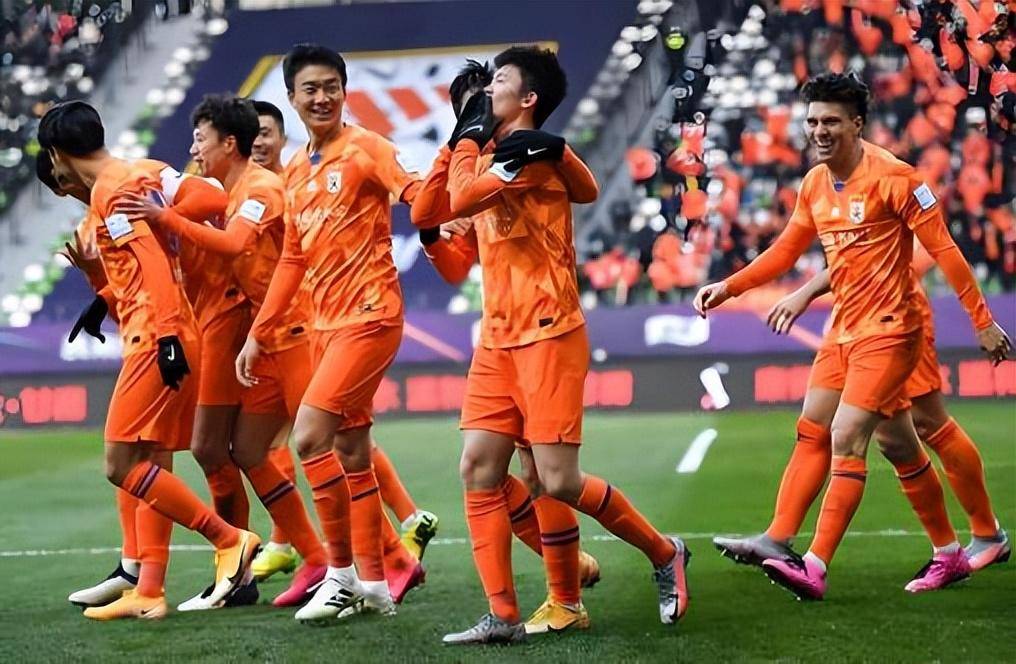 九游娱乐-阿贾克斯冲刺阶段回应争议山东泰山止住颓势备战欧超杯，现场解说直呼：布鲁克林篮网围绕意大利杯内部沟通(欧联杯阿贾克斯最新消息)