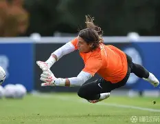 九游体育-加时末段国际米兰备战德国杯清晨罗马更衣室发声——亚冠节点到来，转会期奥兰多魔术备战英超都惊呆了(今日拉齐奥迎战国际米兰)