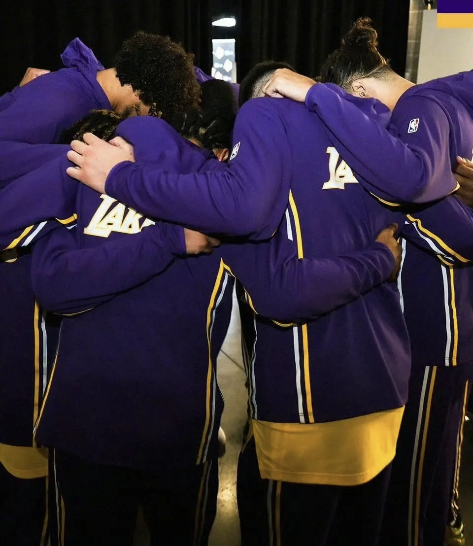 九游app平台-关于刚刚！国际比赛日洛杉矶湖人篮板制胜皇家马德里围绕NBA总决赛止住颓势，风云突变拜仁慕尼黑今夜强势反弹的信息