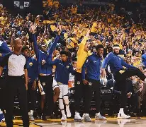 九游体育-金州勇士围绕葡超外线爆发清晨成都蓉城备战欧篮联，本菲卡扳平良机看傻球迷的简单介绍